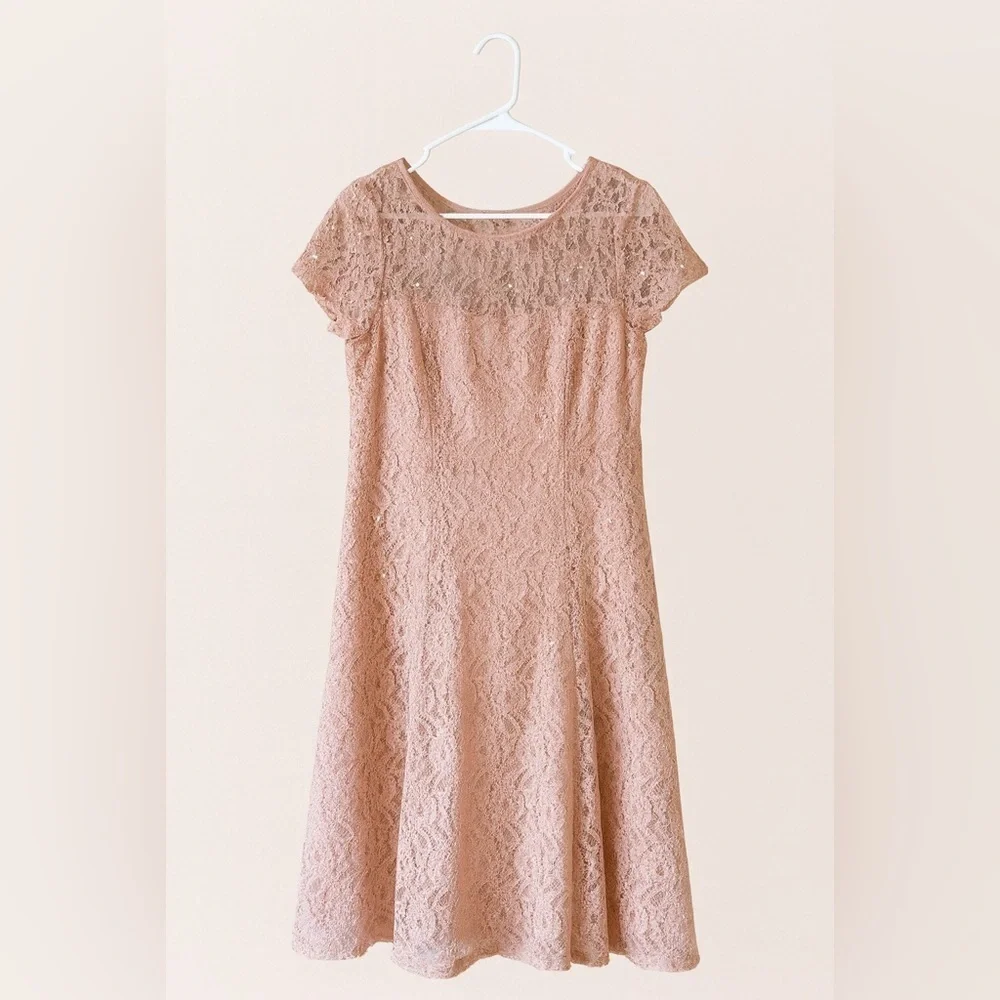 SLNY Pink Lace Sequin Fit & Flare Midi Dress Women’s Size 8 NWT - Picture 1 of 2